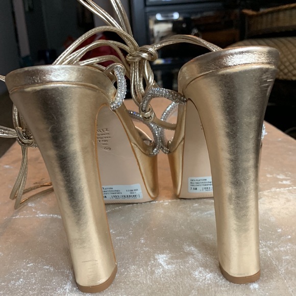 ‼️NEW $158.00 SCHUTZ Cath Crystal-Embellished Platform Sandals - Picture 10 of 12